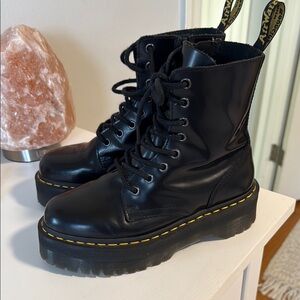 Dr. Martens Jadon Platform Boot - Black Polished Smooth Size 7 Women